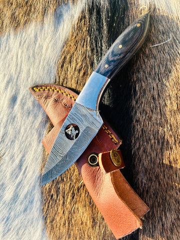 Handcrafted Damascus Steel Hunting Knife with Leather Sheath – Premium Wooden Handle